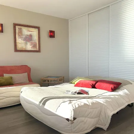 Appt 2 Pieces Face Mer, Acces Plage, - Fr-1-251-581 Apartment Le Lavandou
